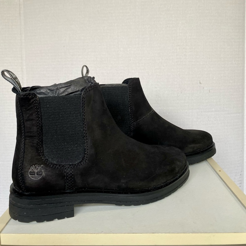 Timberland BRAND NEW NEVER WORN women’s Chelsea boots